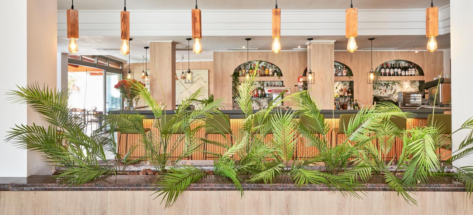 Flacalco Hotel & Apartments Cala Ratjada  Ngoại thất bức ảnh